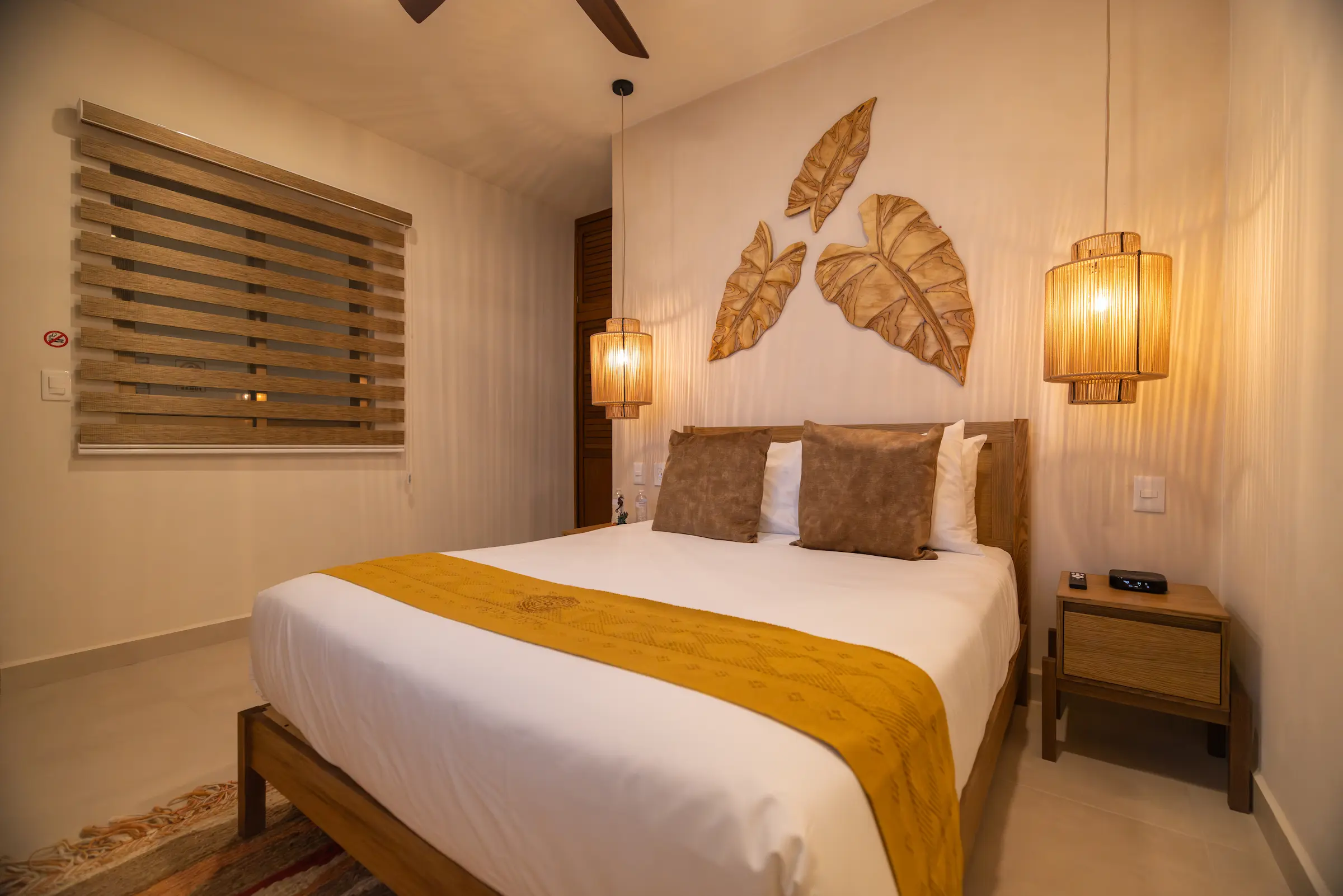 hotelkaah room queen standard